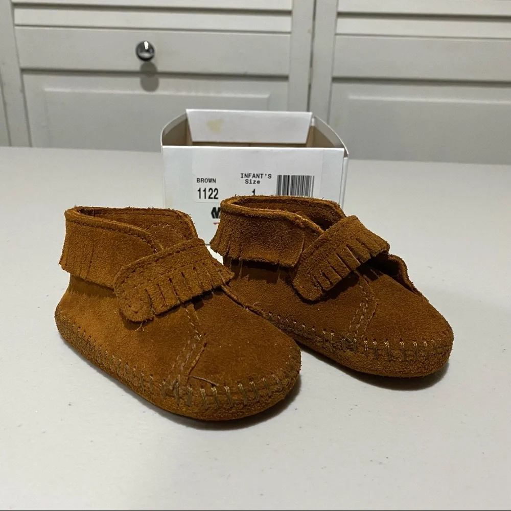 Minnetonka Infant Front Strap Bootie Moccasins - Size 1
